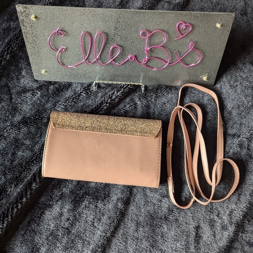 GUC Mauve/Tan/Rose Gold Sequin Clutch w/Straps